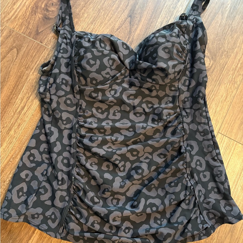 Merona Black and Gray Leopard Print Swim Tankini Top